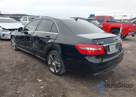 2011 Mercedes-Benz E 350 4Matic из США, поврежденный, VIN WDDHF8HB9BA427458